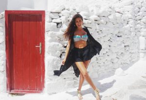 Calzedonia Girl Gang in Mykonos @caroloureiro